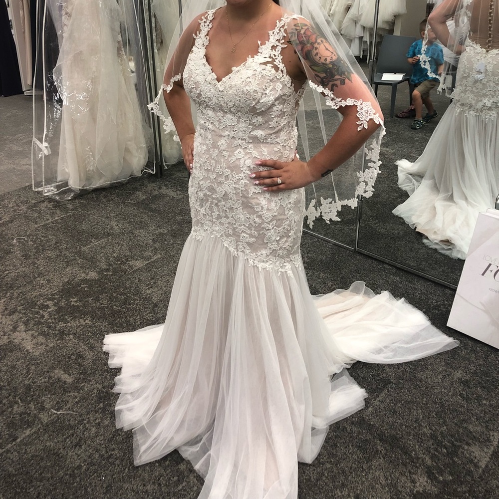 Wedding dress